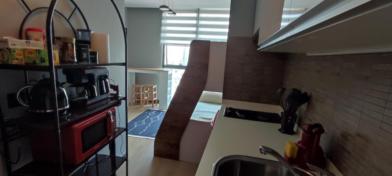Studyo At High Flat Apartment Istanbul Exterior photo